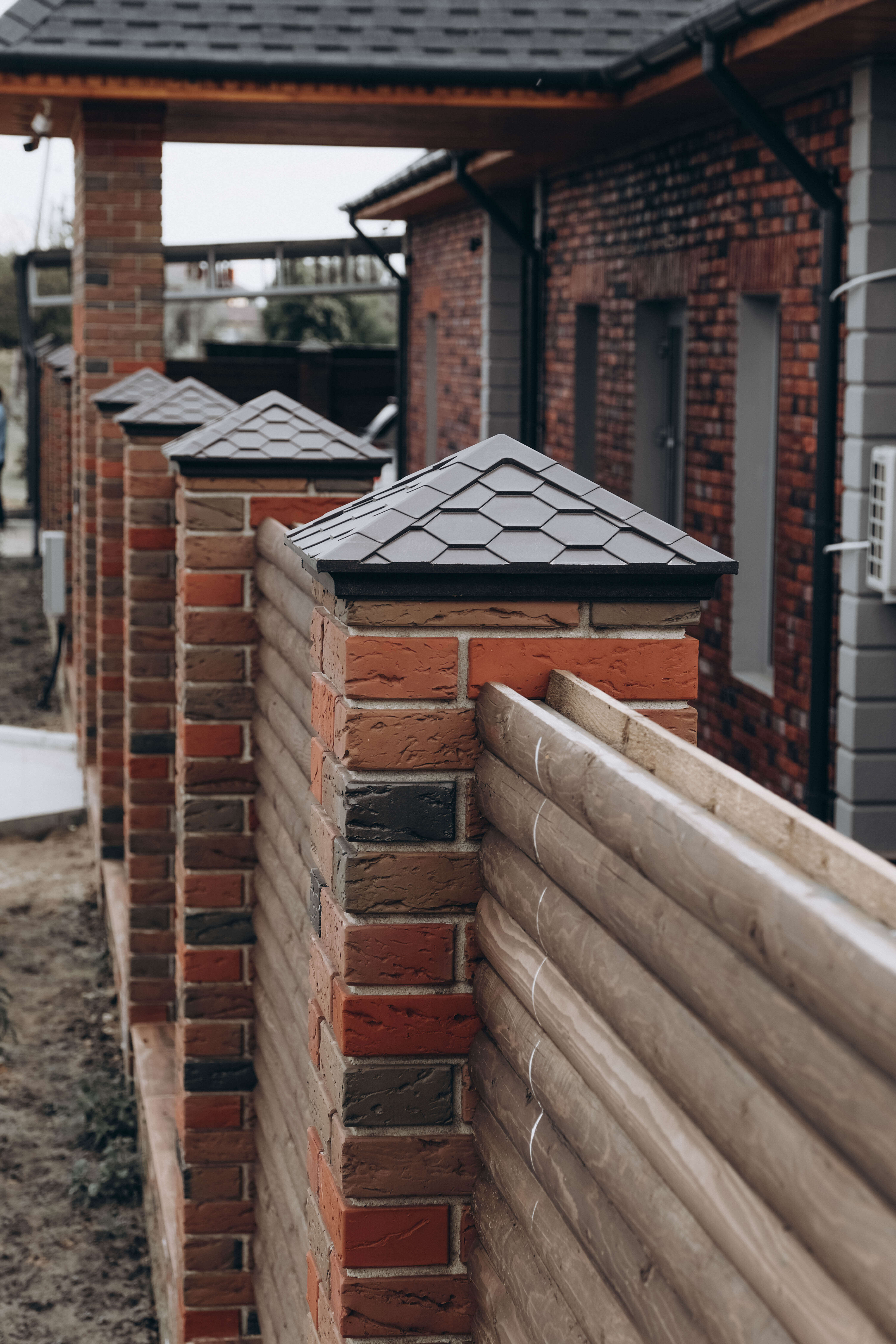 Колпак Zking Эверест Коричневый на столб 1.5х1.5 кирпича (390х390мм) в Салехарде фото