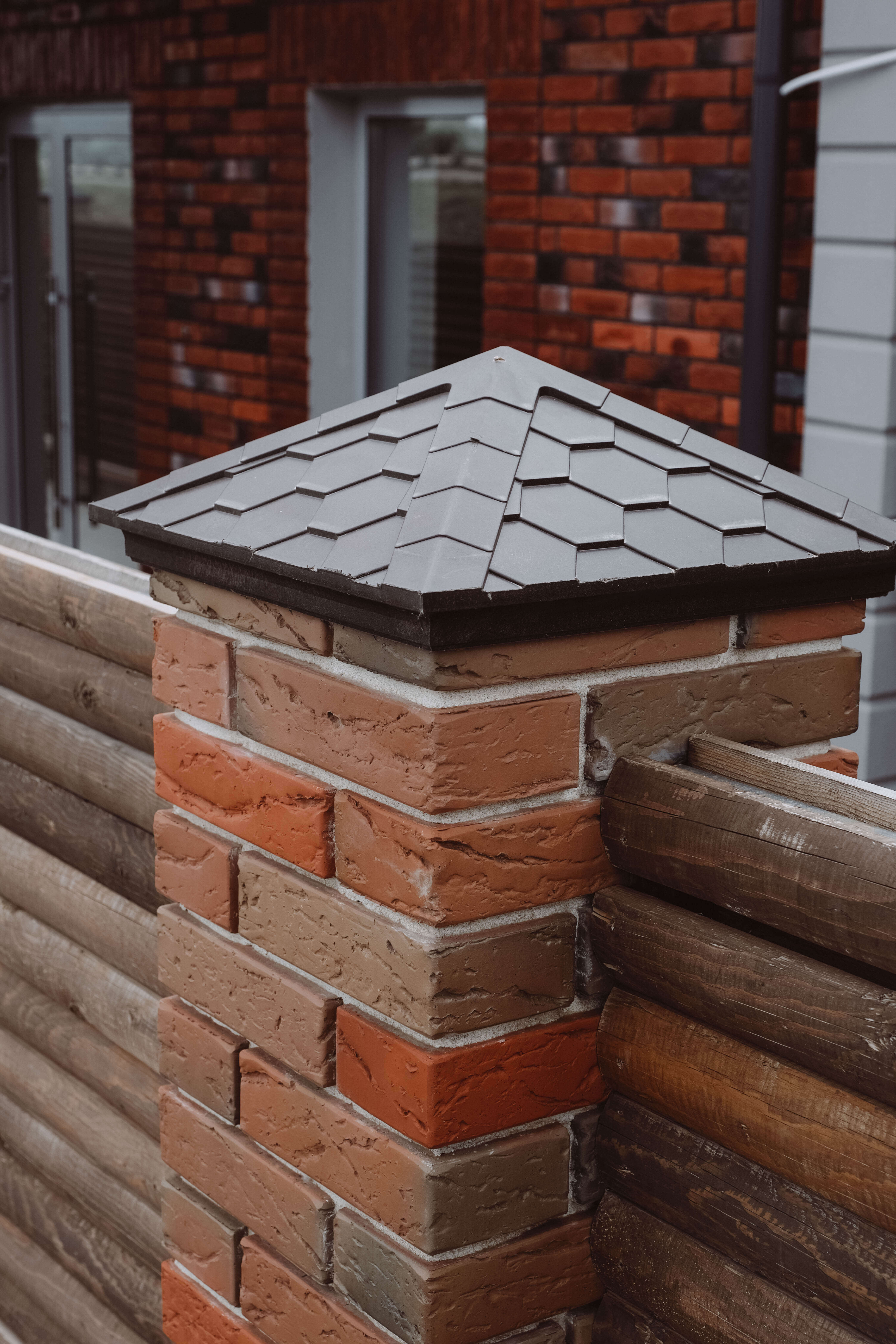 Колпак Zking Эверест Коричневый на столб 1.5х1.5 кирпича (390х390мм) в Салехарде фото